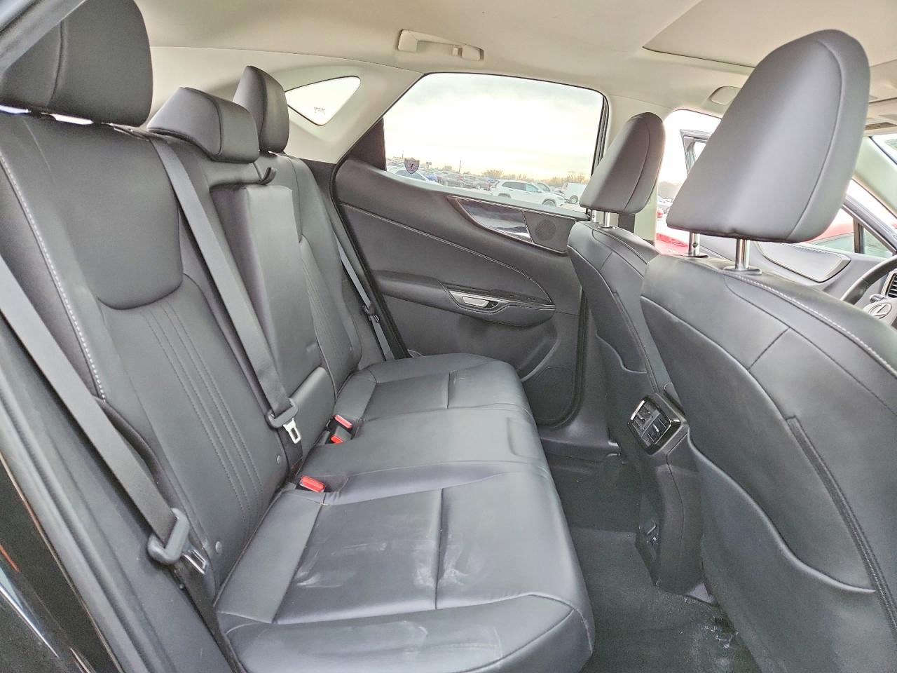 2022 LEXUS NX 350H photo 11