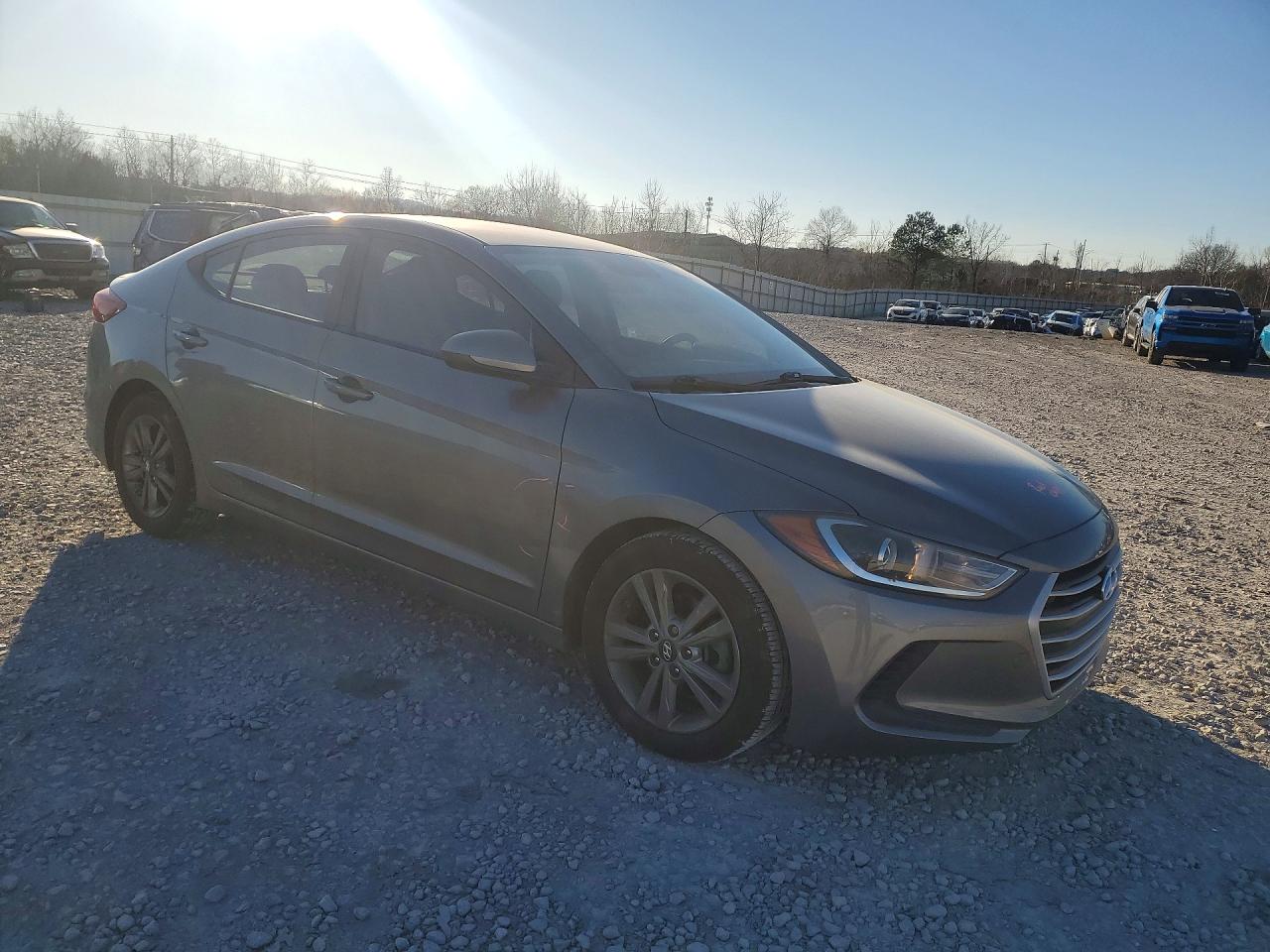 2017 HYUNDAI ELANTRA SE photo 7
