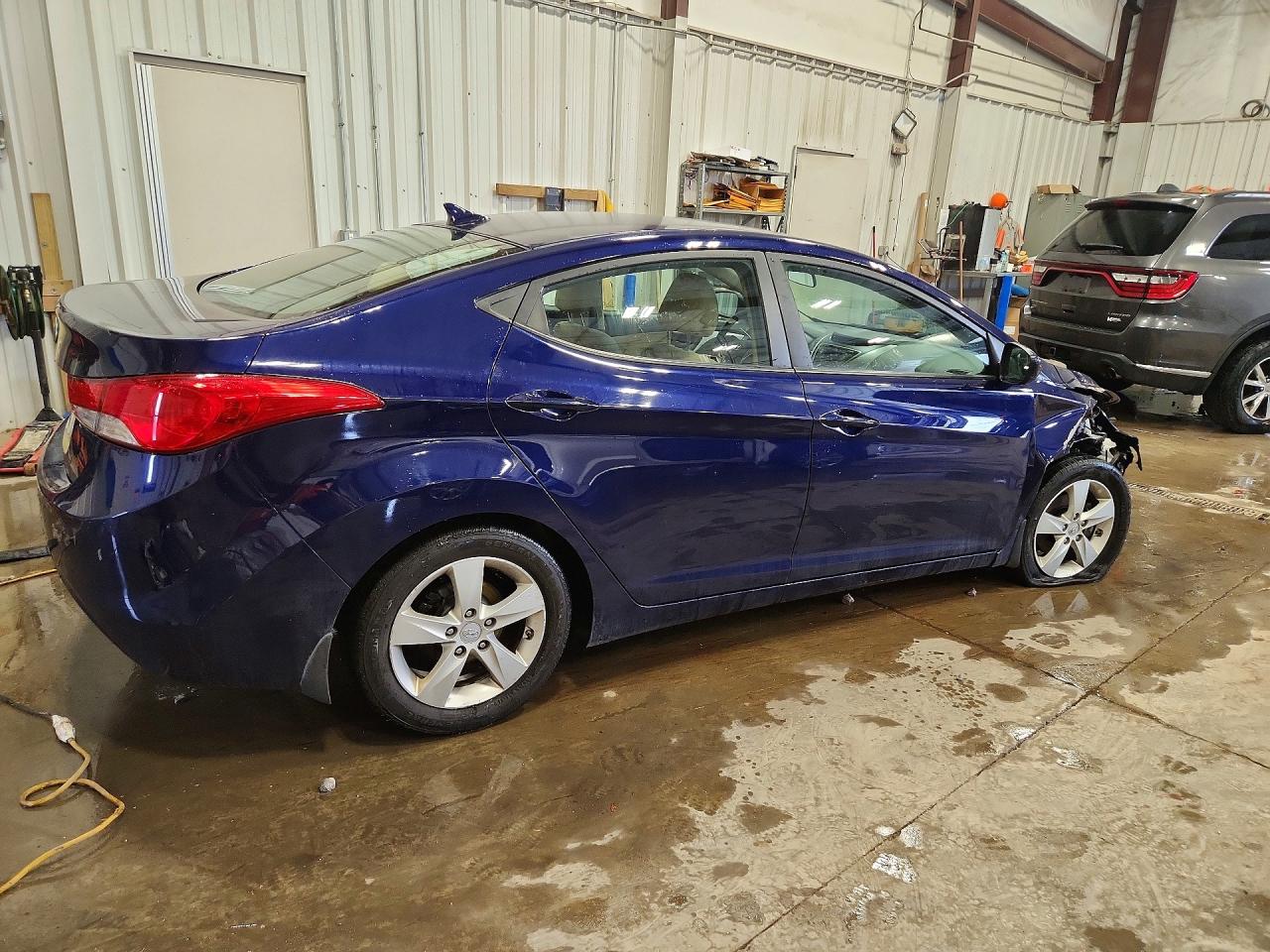2013 HYUNDAI ELANTRA GLS photo 9