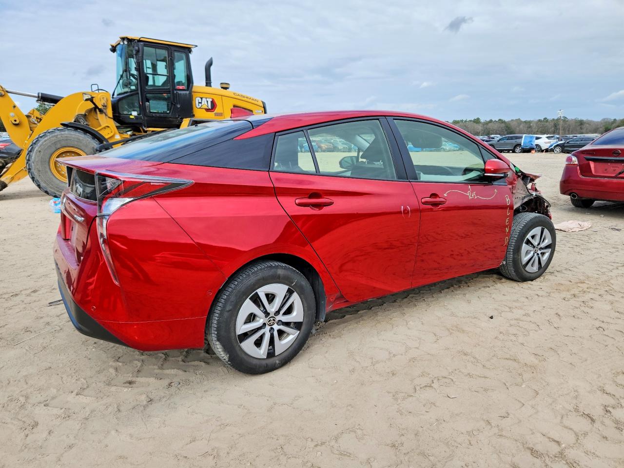 2018 TOYOTA PRIUS THREE photo 3