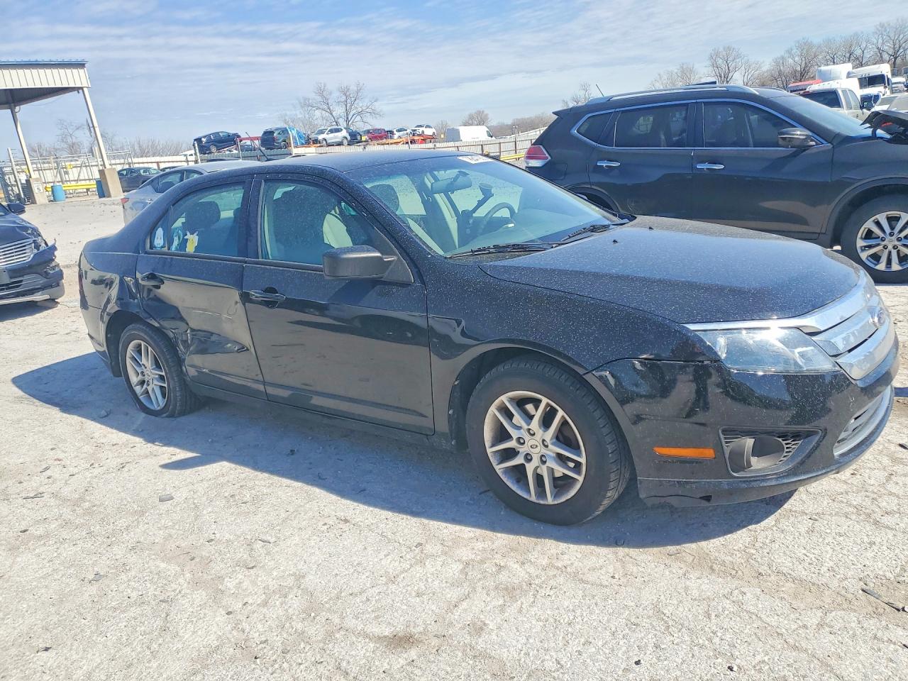 2012 FORD FUSION S photo 4