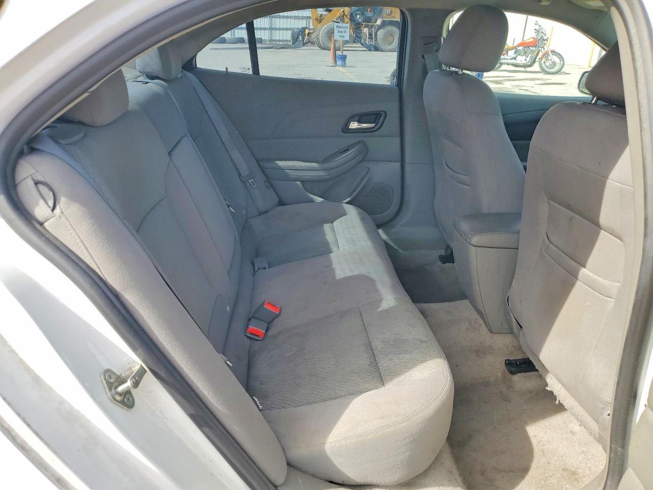 2014 CHEVROLET MALIBU LS photo 10