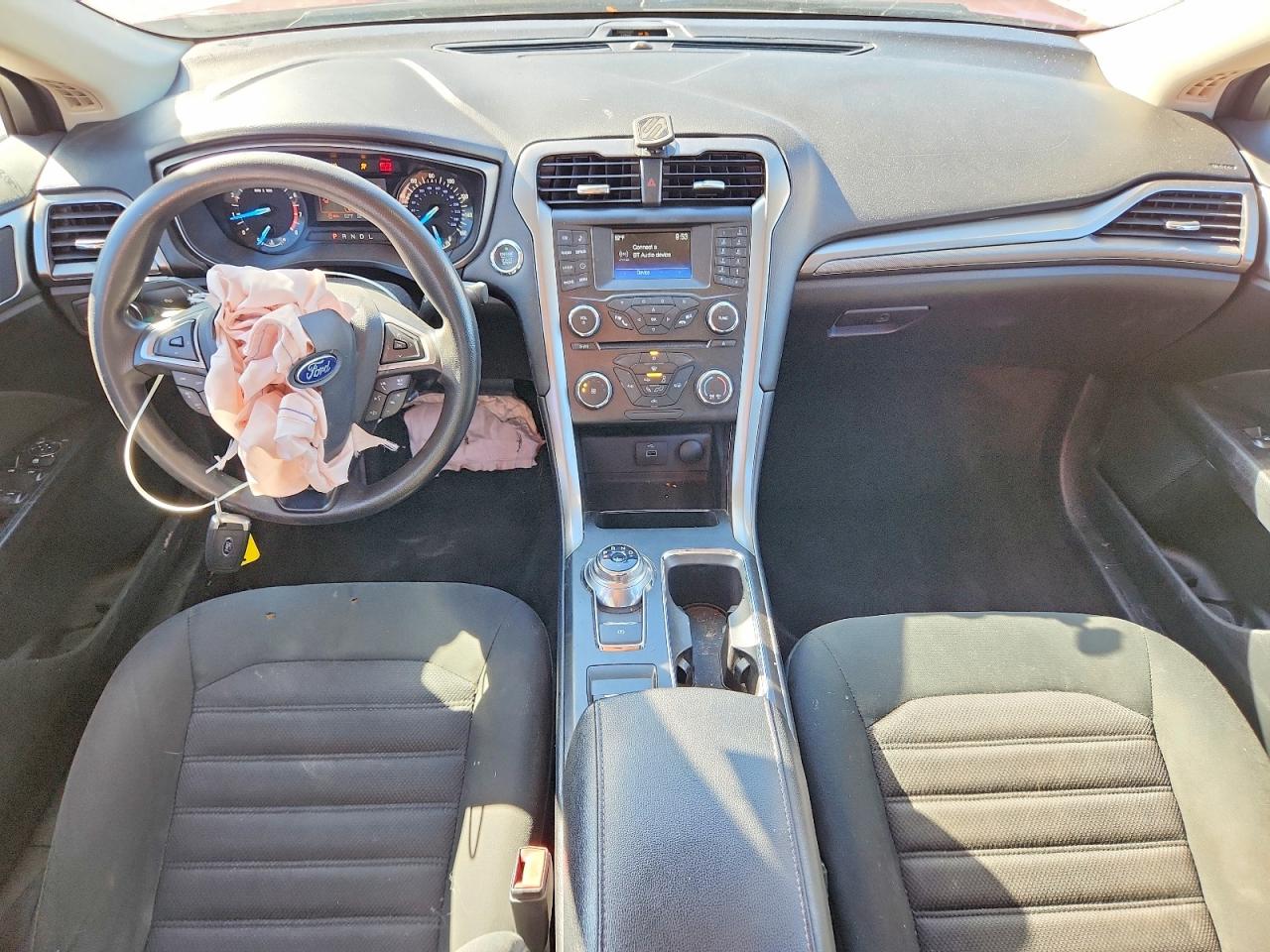 2017 FORD FUSION SE photo 29