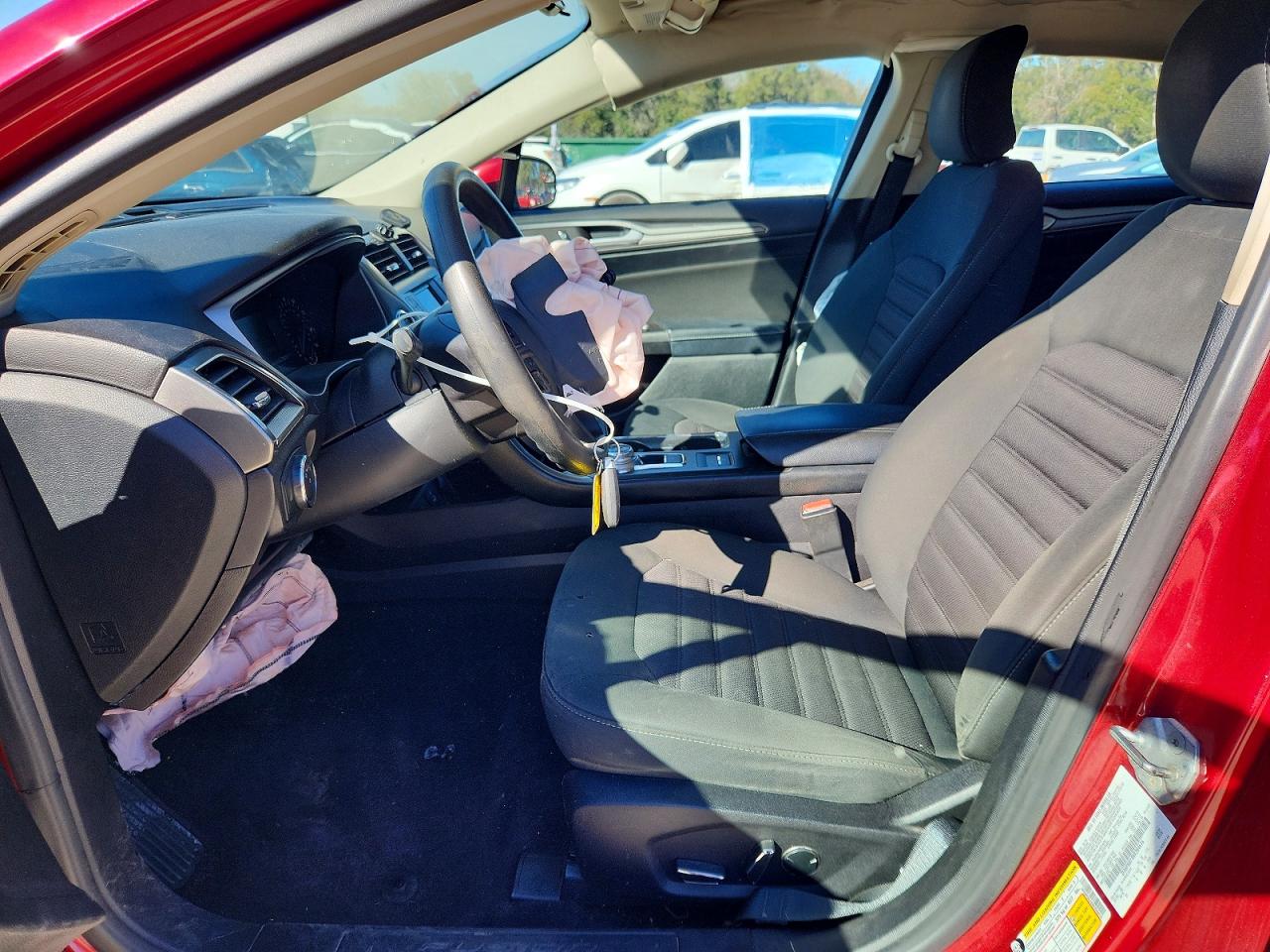 2017 FORD FUSION SE photo 25