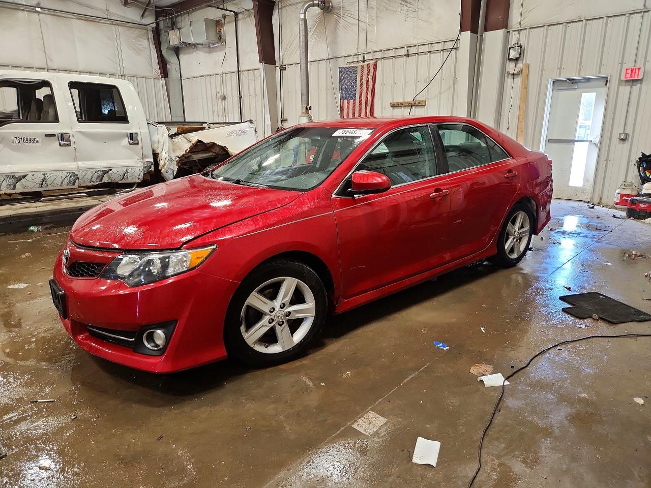 2014 TOYOTA CAMRY