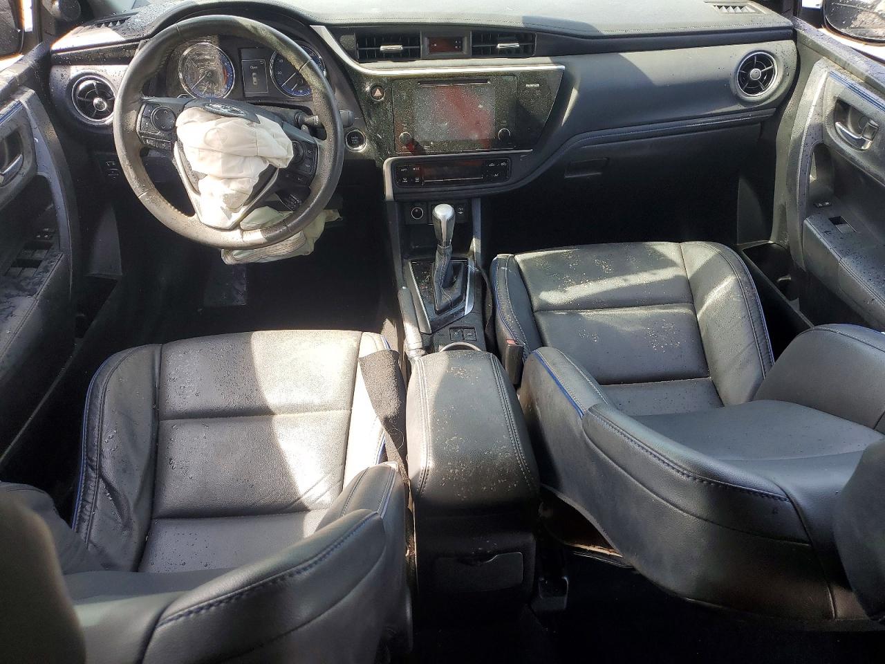 2017 TOYOTA COROLLA XSE photo 15
