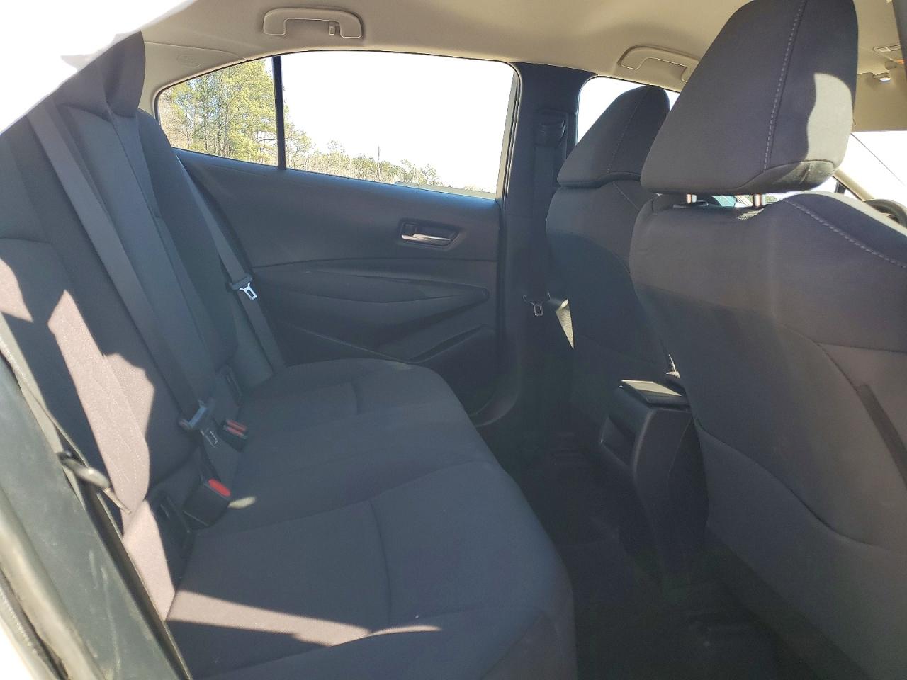 2020 TOYOTA COROLLA LE photo 19