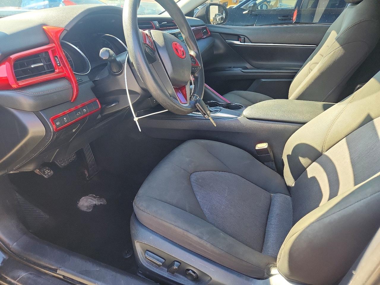 2018 TOYOTA CAMRY LE photo 13