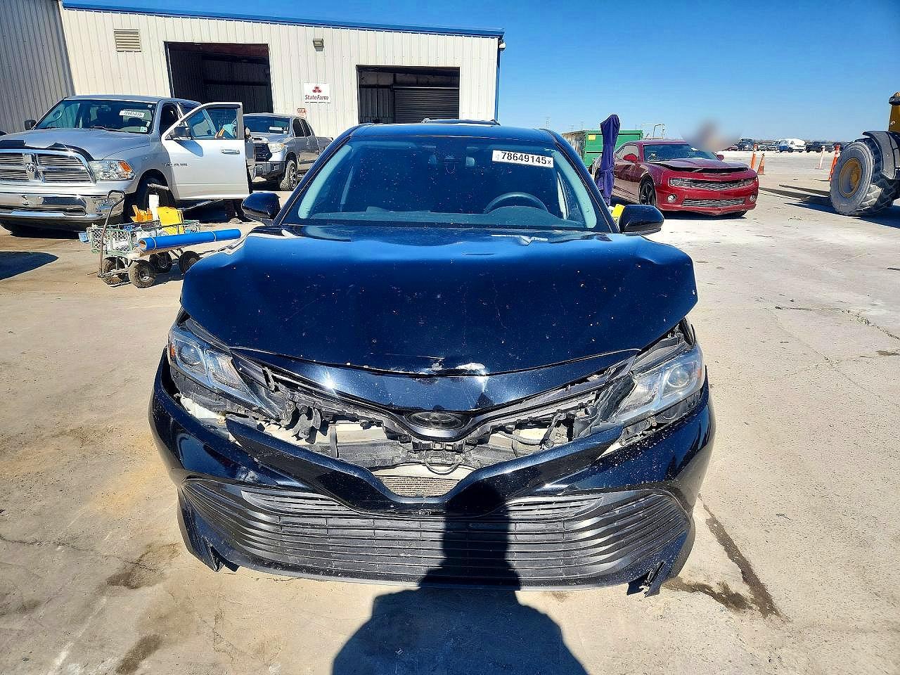2018 TOYOTA CAMRY LE photo 9