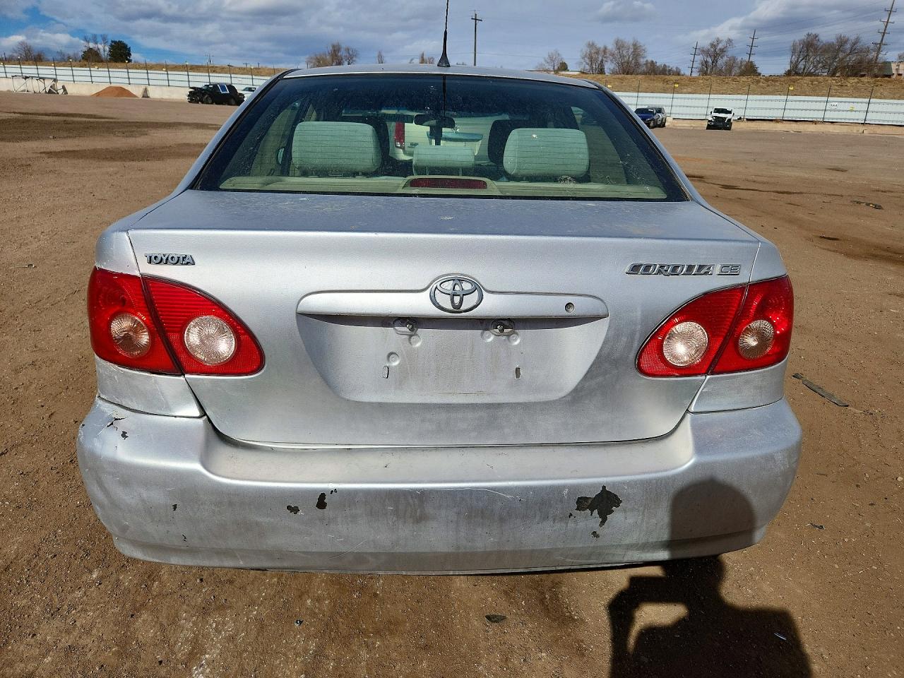 2005 TOYOTA COROLLA CE photo 11