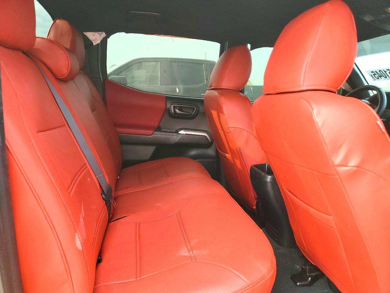 2017 TOYOTA TACOMA DOUBLE CAB photo 10