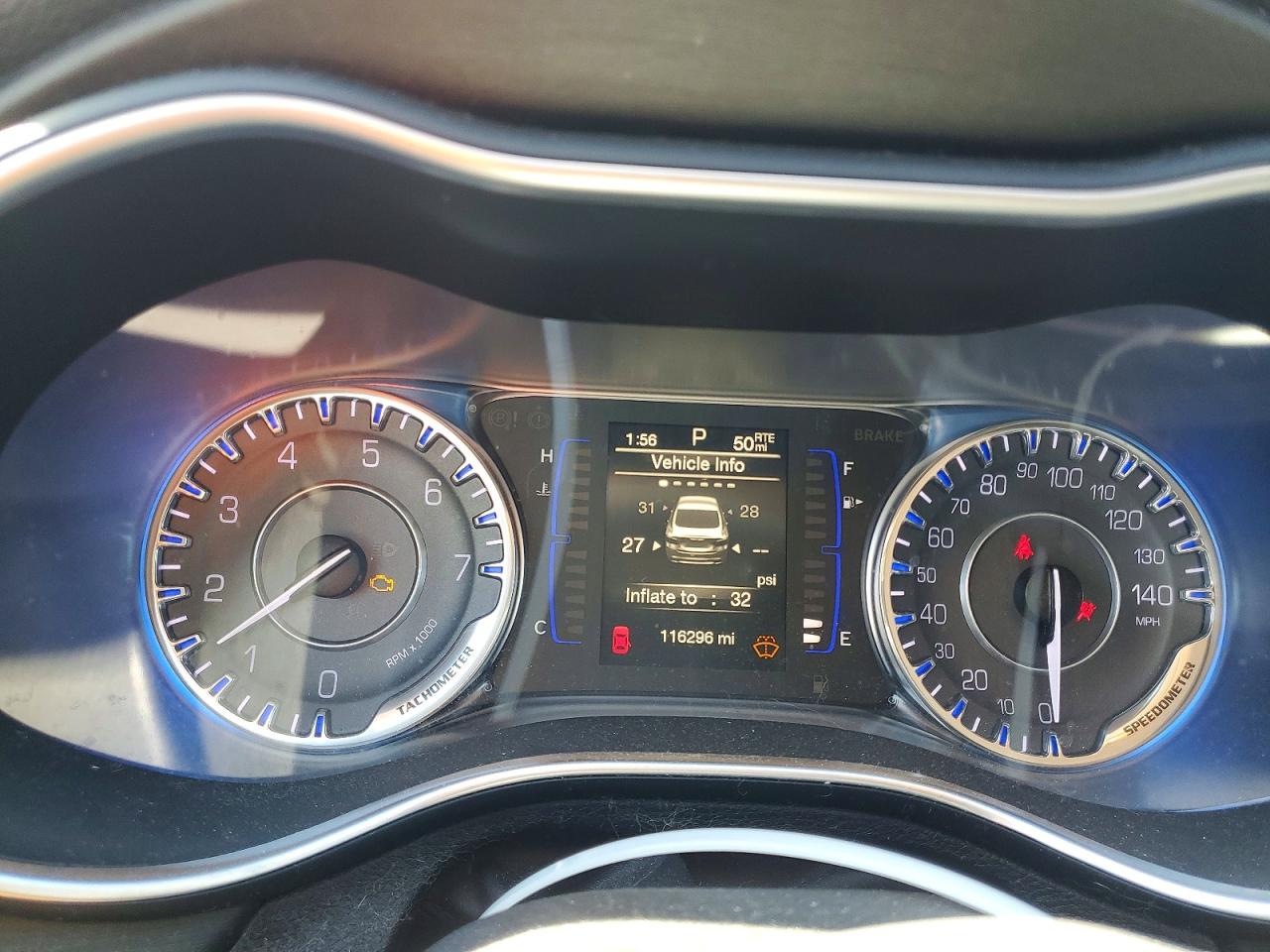 2016 CHRYSLER 200 LIMITED photo 9