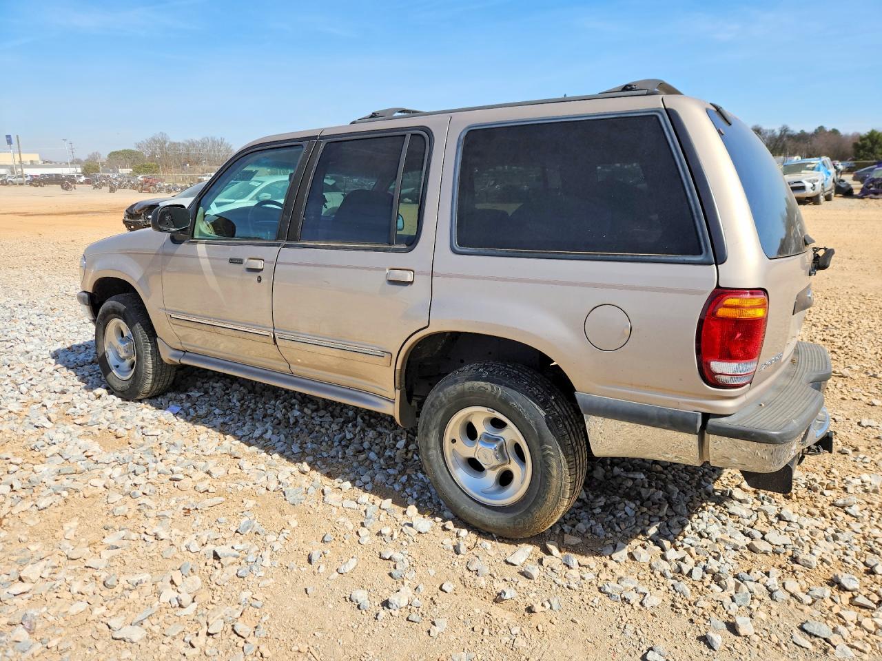 1998 FORD EXPLORER XLT photo 2