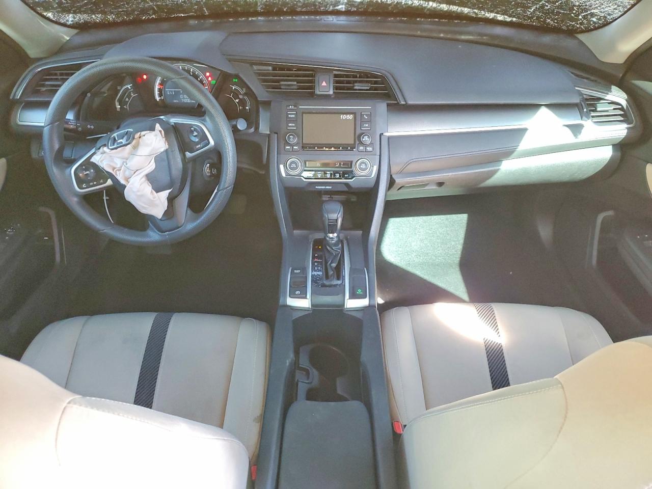 2017 HONDA CIVIC LX photo 8