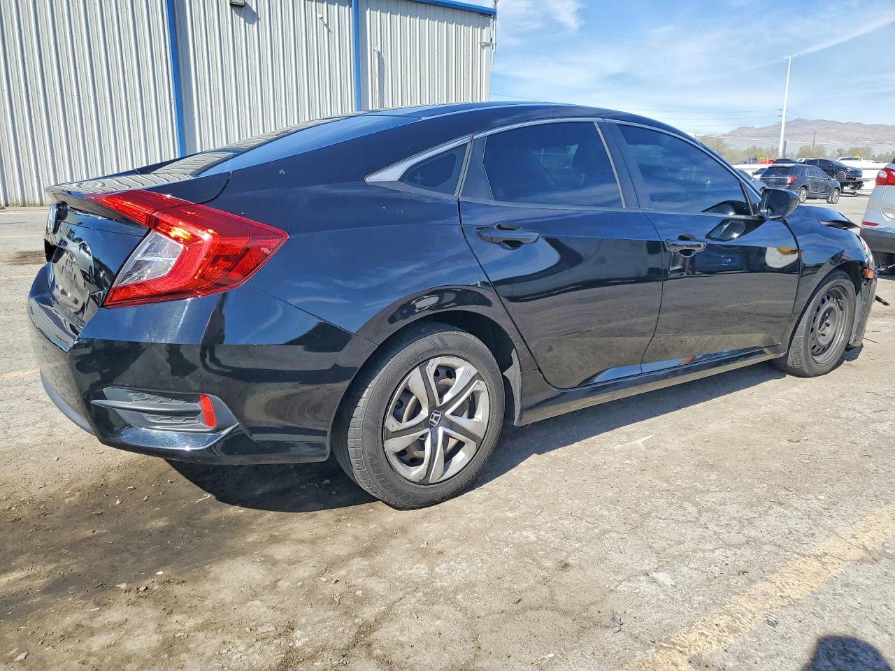 2017 HONDA CIVIC LX photo 3