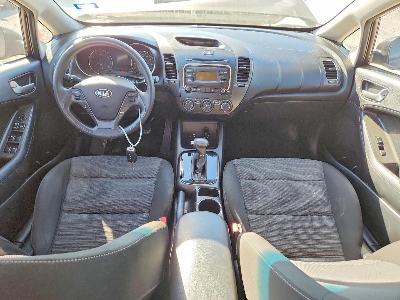 2017 KIA FORTE LX photo 15