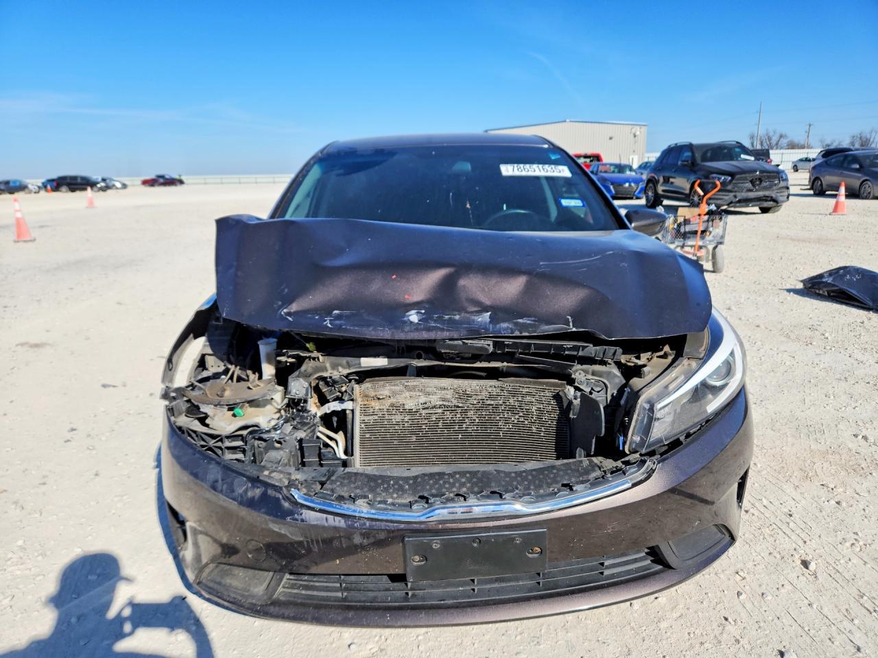 2017 KIA FORTE LX photo 9
