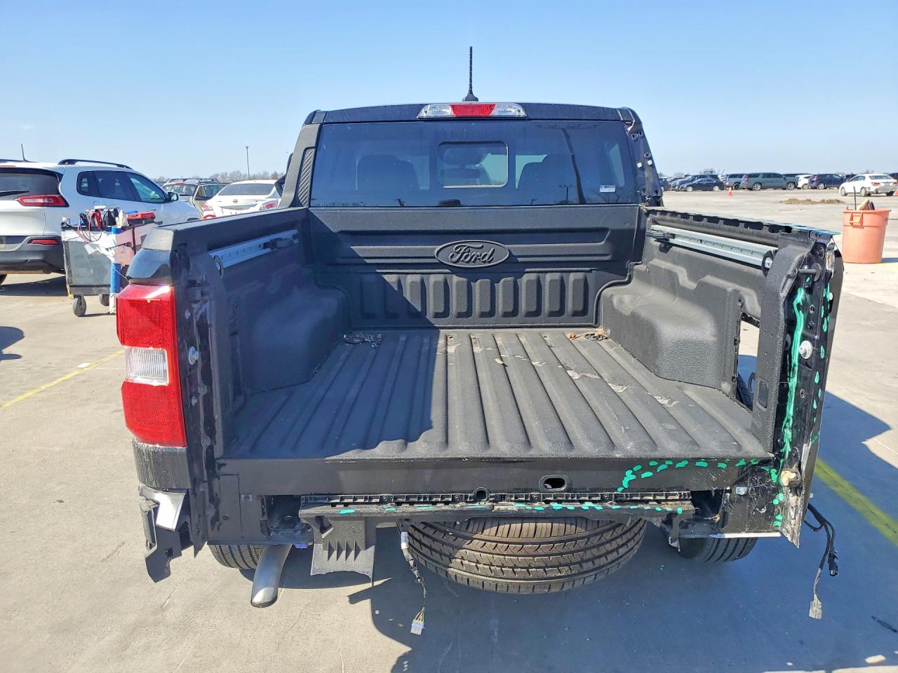 2024 FORD MAVERICK LARIAT photo 6
