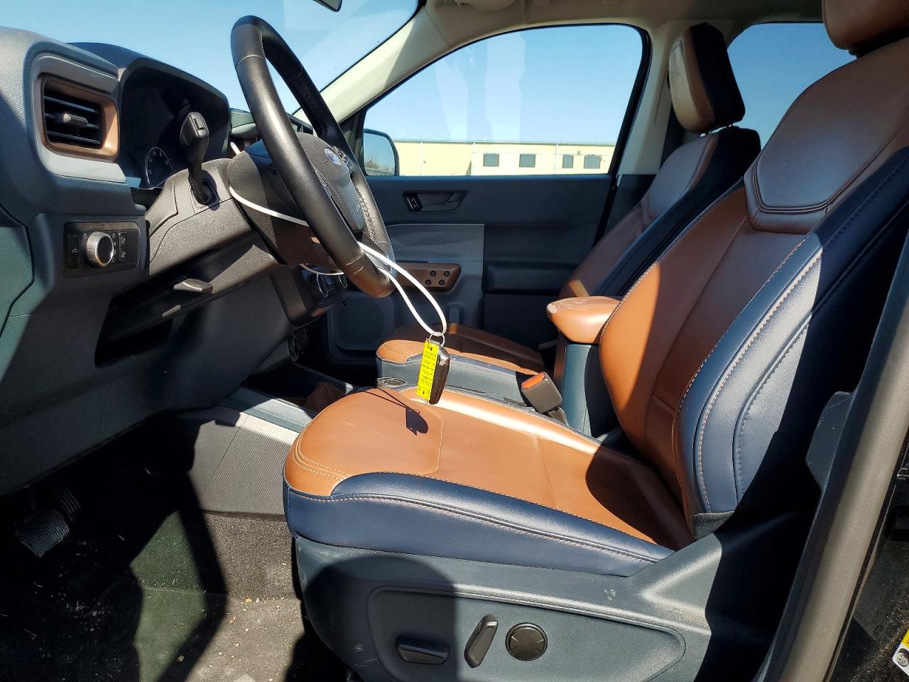 2024 FORD MAVERICK LARIAT photo 7