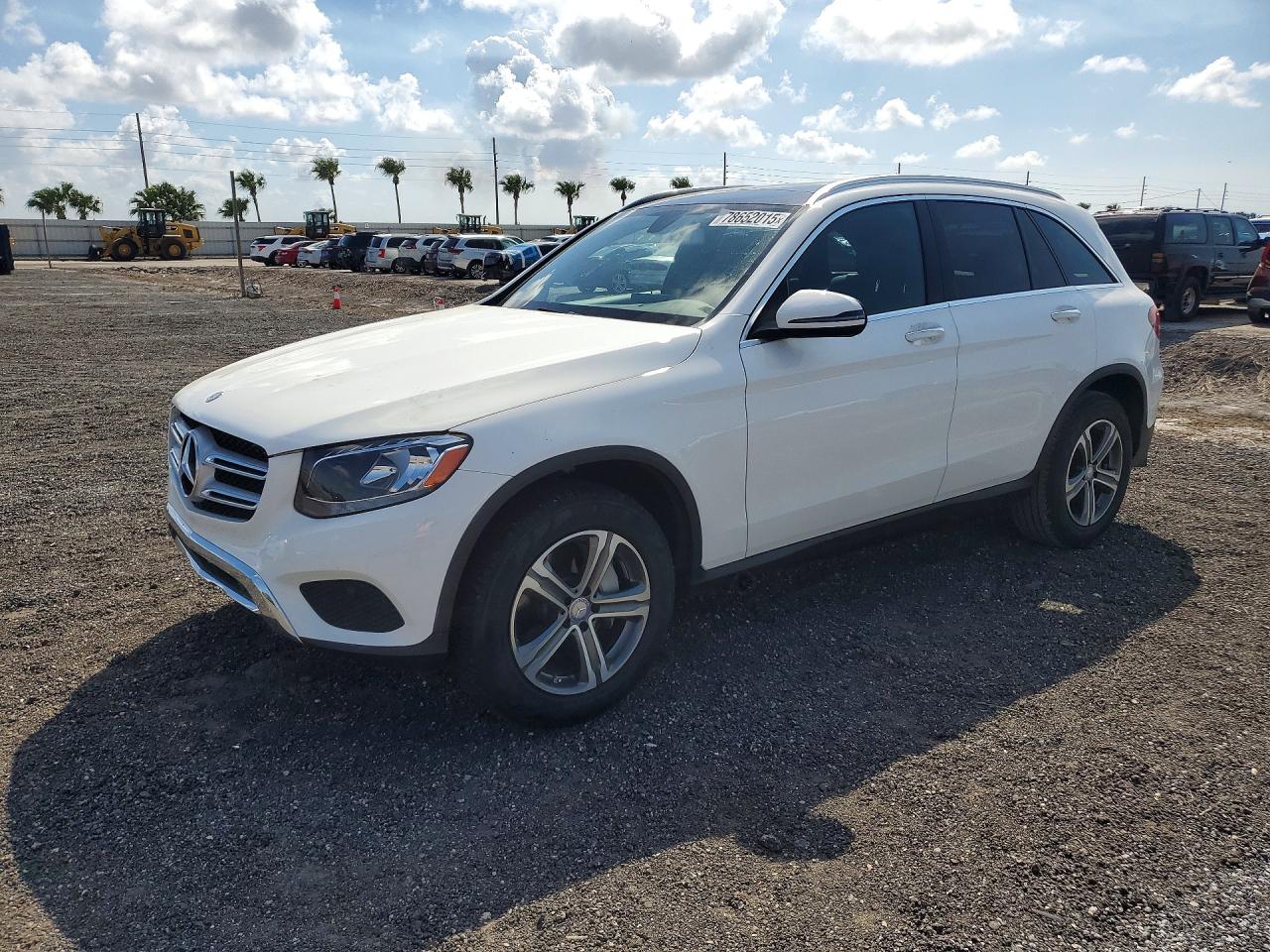 2016 MERCEDES-BENZ GLC