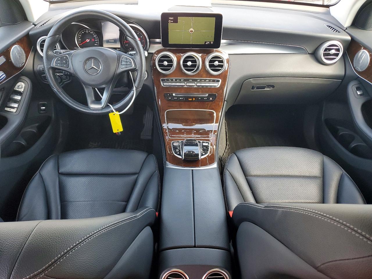 2016 MERCEDES-BENZ GLC 300 4MATIC photo 8