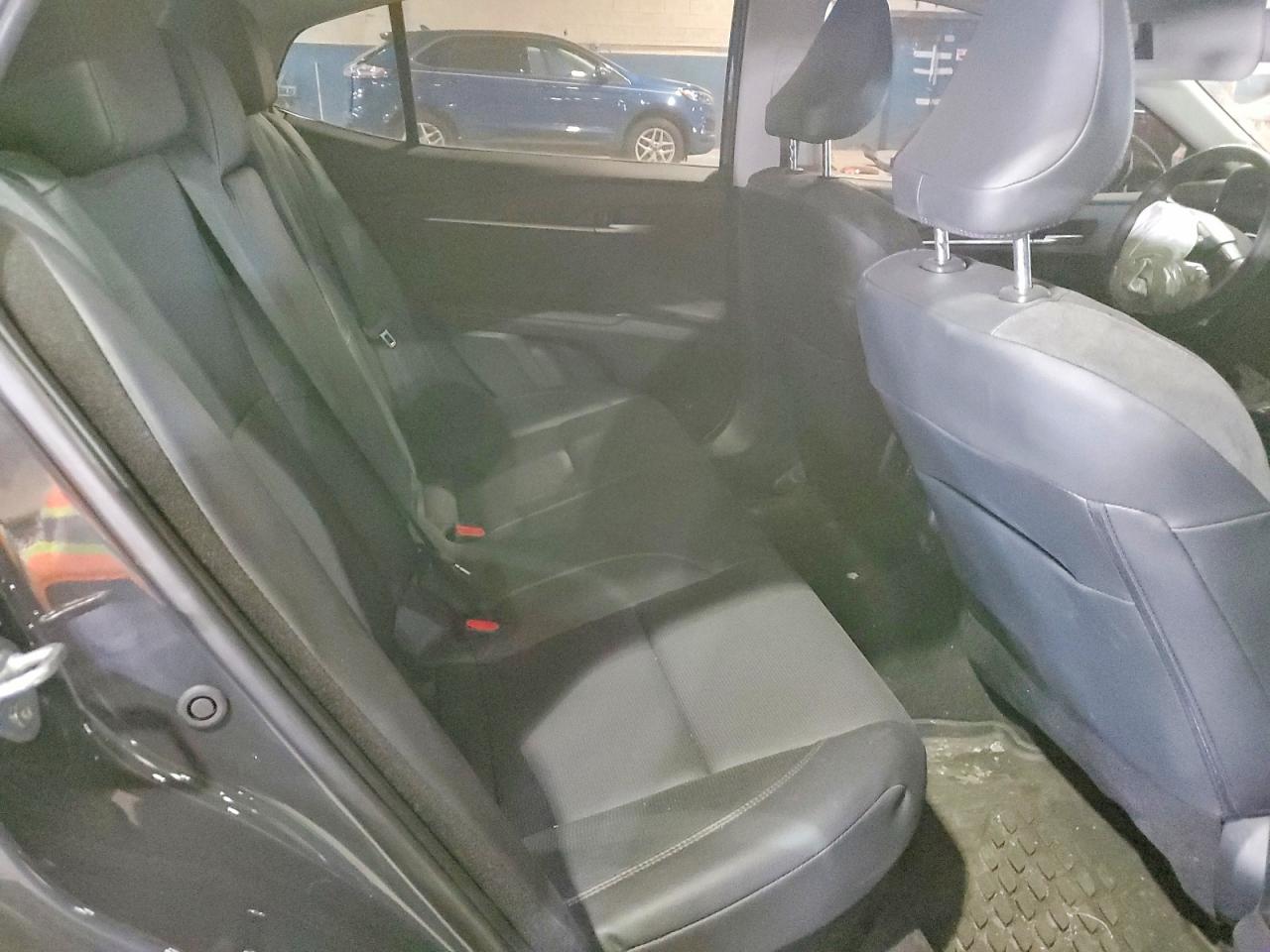 2025 TOYOTA CAMRY XLE photo 19