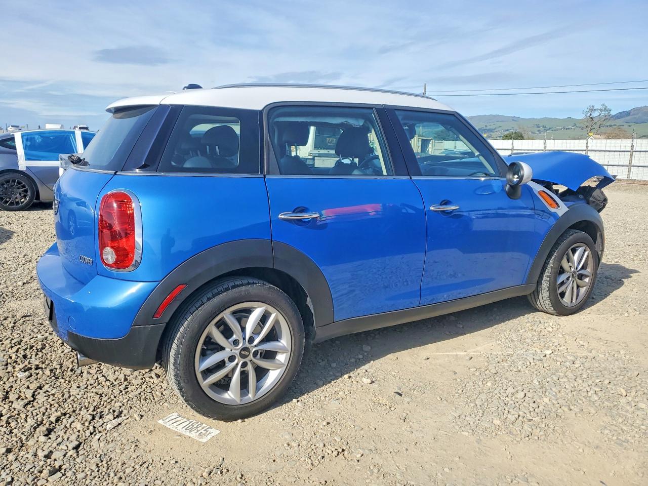 2012 MINI COOPER COUNTRYMAN photo 3