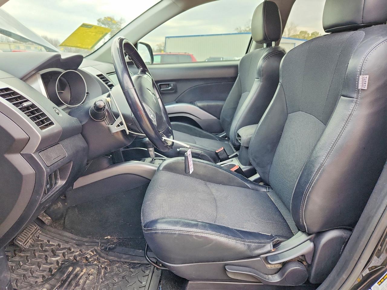 2008 MITSUBISHI OUTLANDER SE photo 13