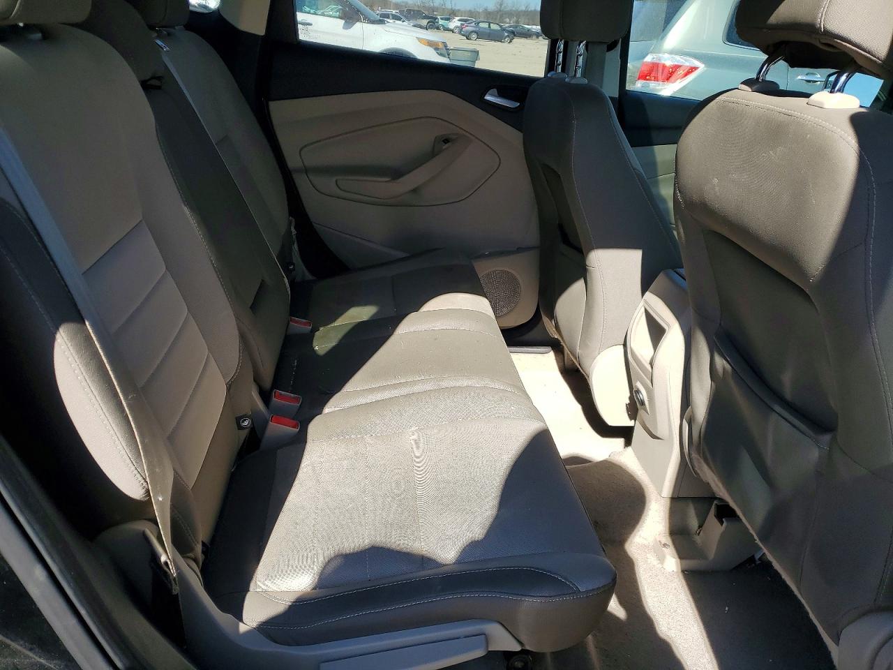 2016 FORD ESCAPE SE photo 21