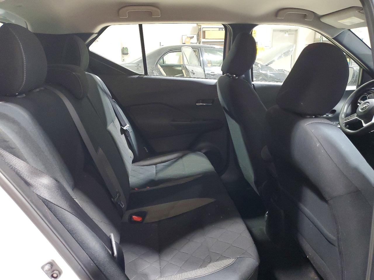2020 NISSAN KICKS SV photo 10