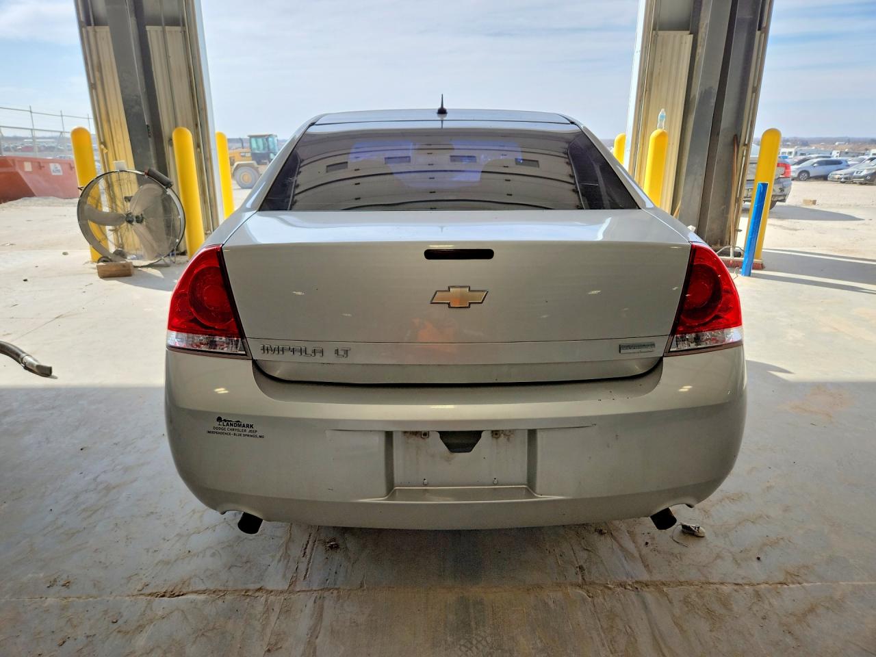 2013 CHEVROLET IMPALA LT photo 11