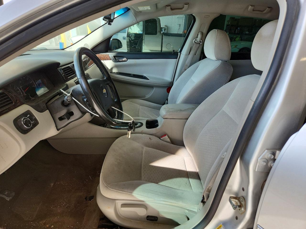 2013 CHEVROLET IMPALA LT photo 13