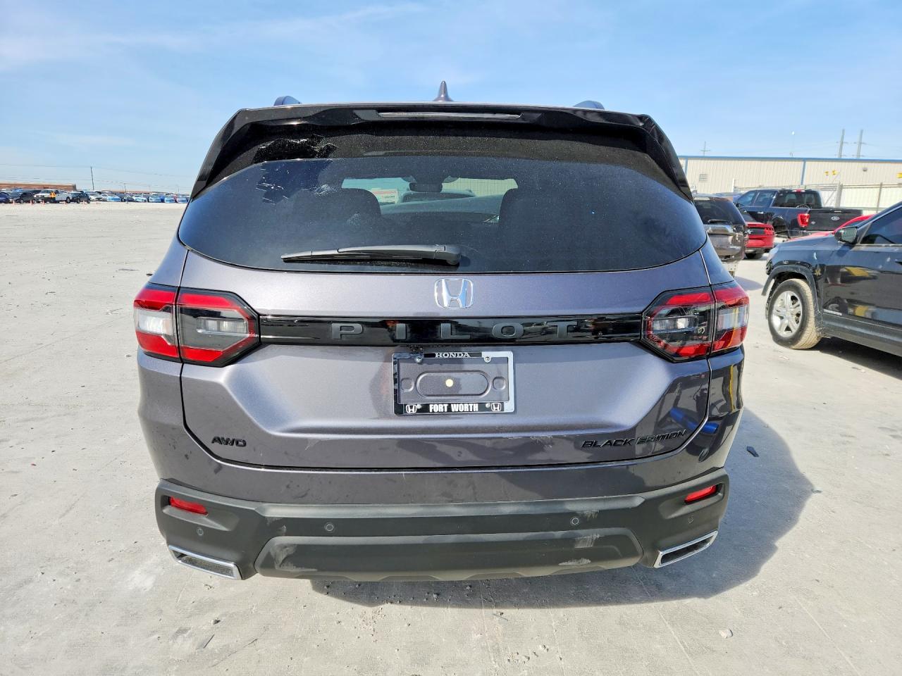 2025 HONDA PILOT BLACK photo 11