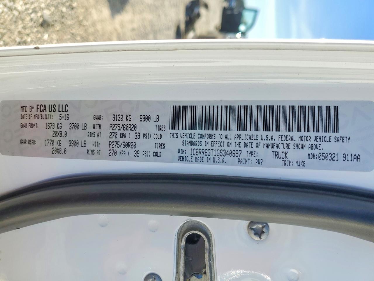 2016 RAM 1500 SLT photo 13