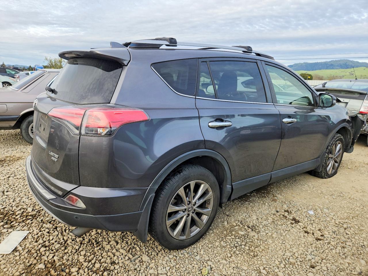 2018 TOYOTA RAV4 LIMITED photo 3