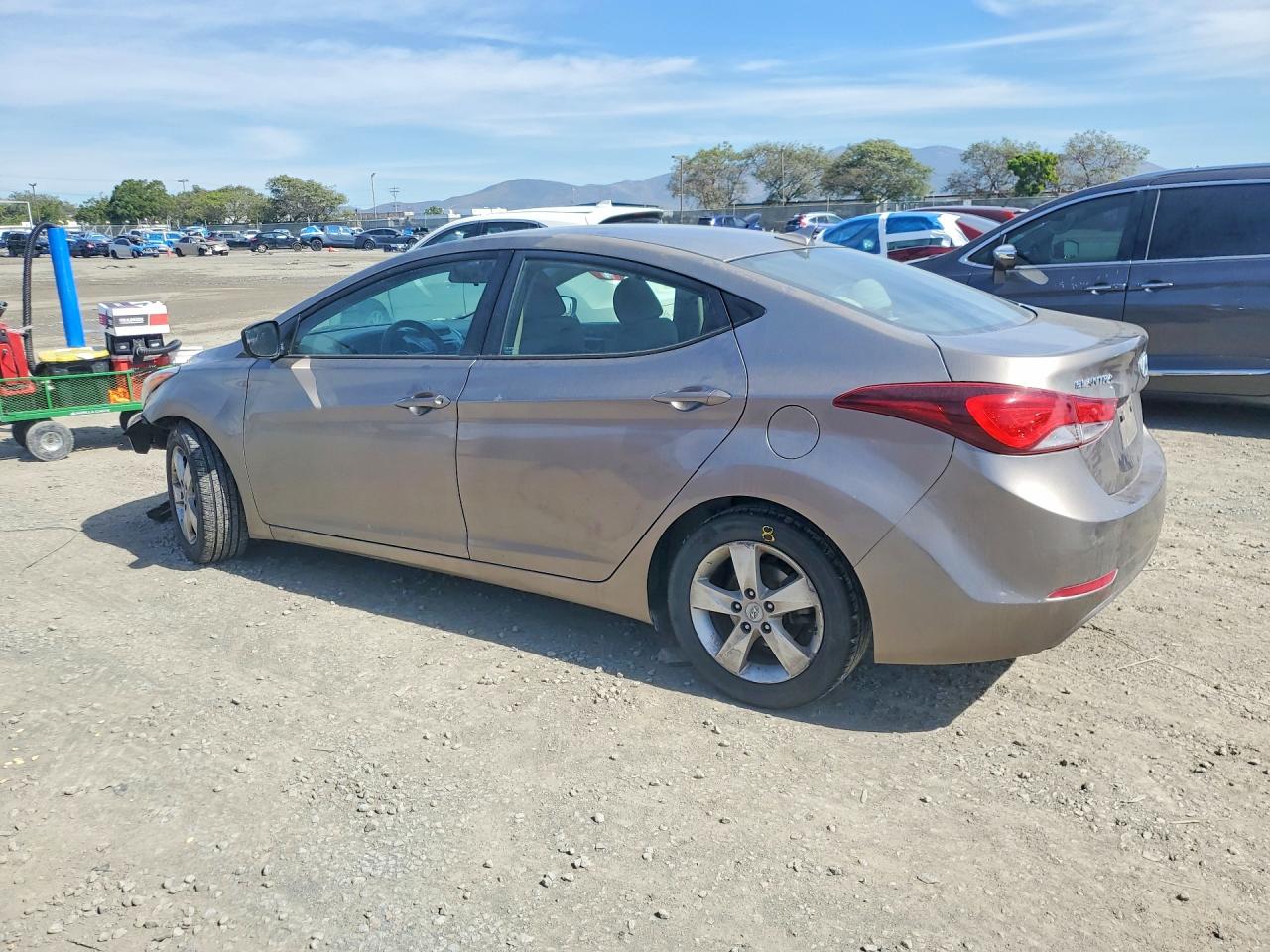 2014 HYUNDAI ELANTRA SE photo 3