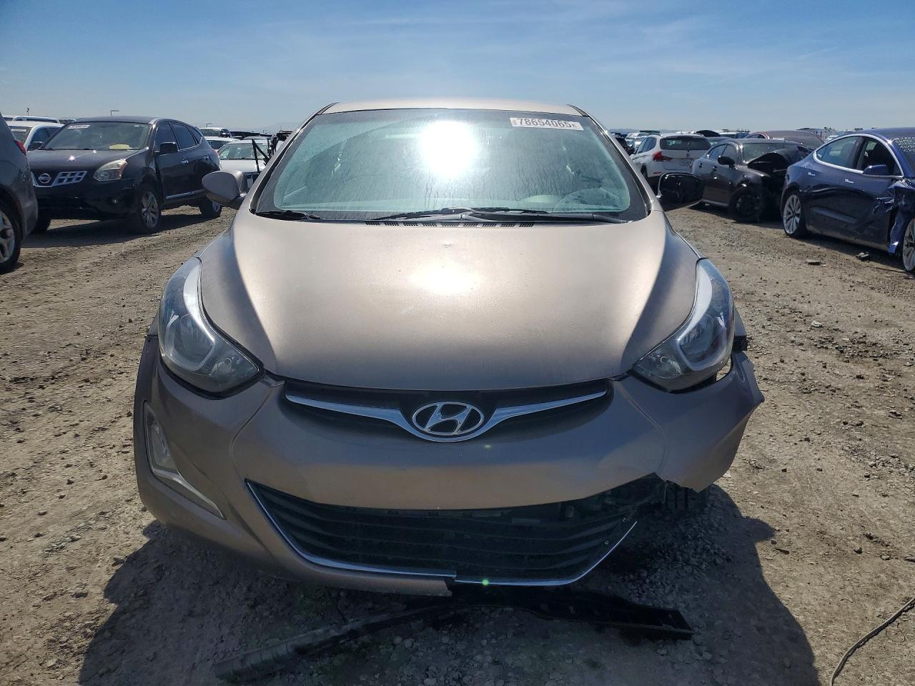 2014 HYUNDAI ELANTRA SE photo 9