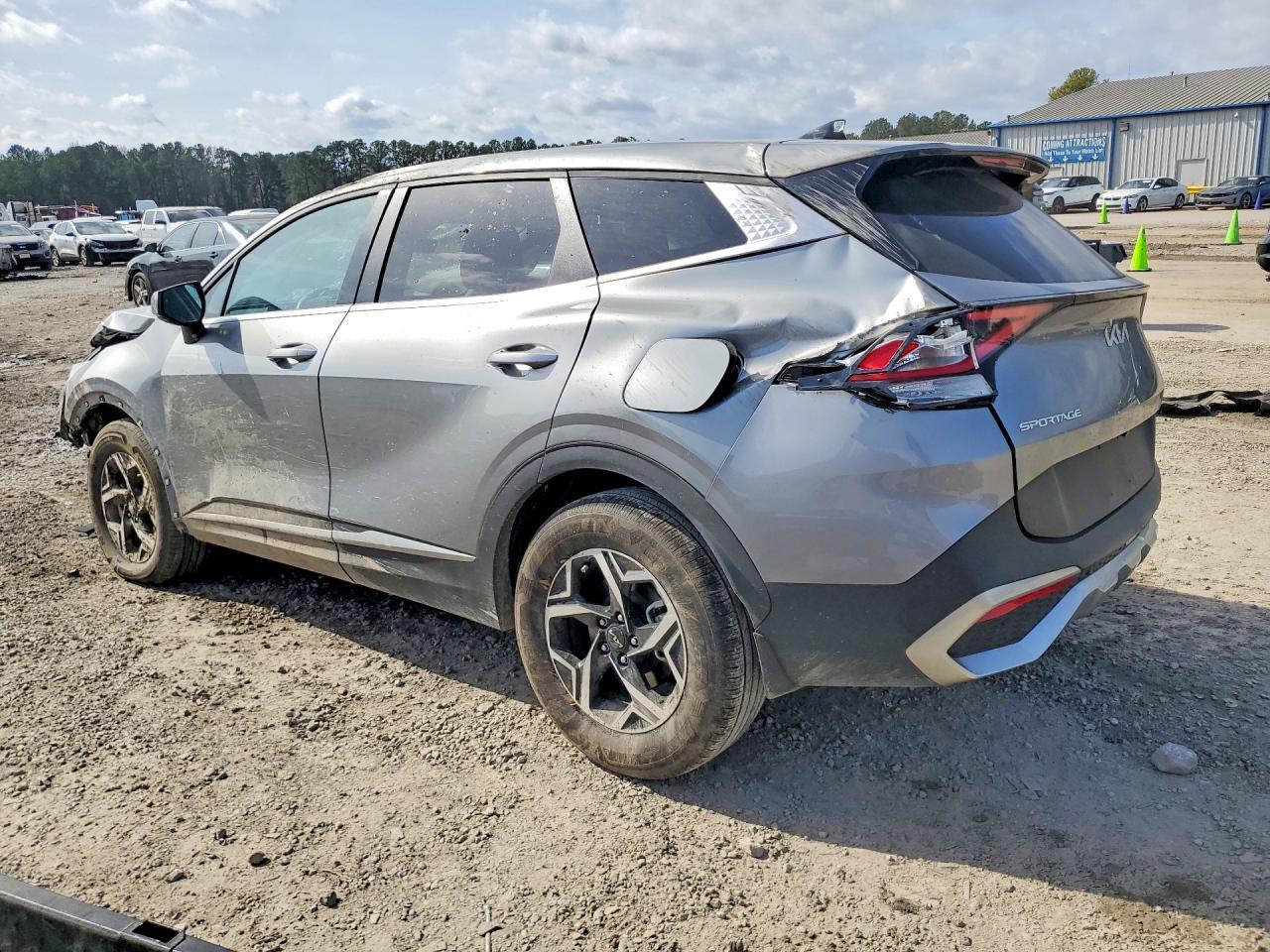 2025 KIA SPORTAGE LX photo 3
