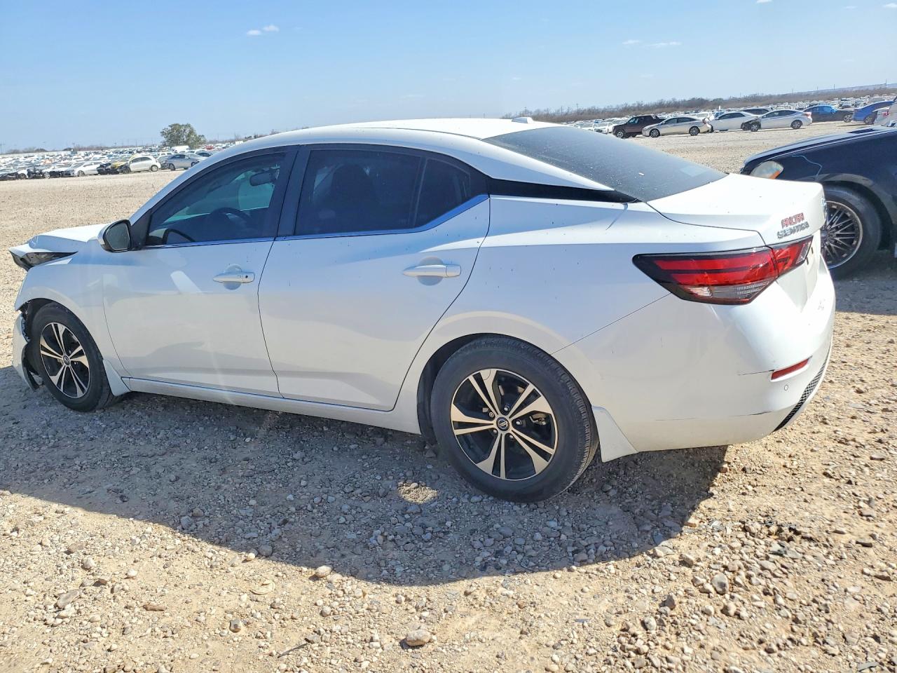 2022 NISSAN SENTRA SV photo 3