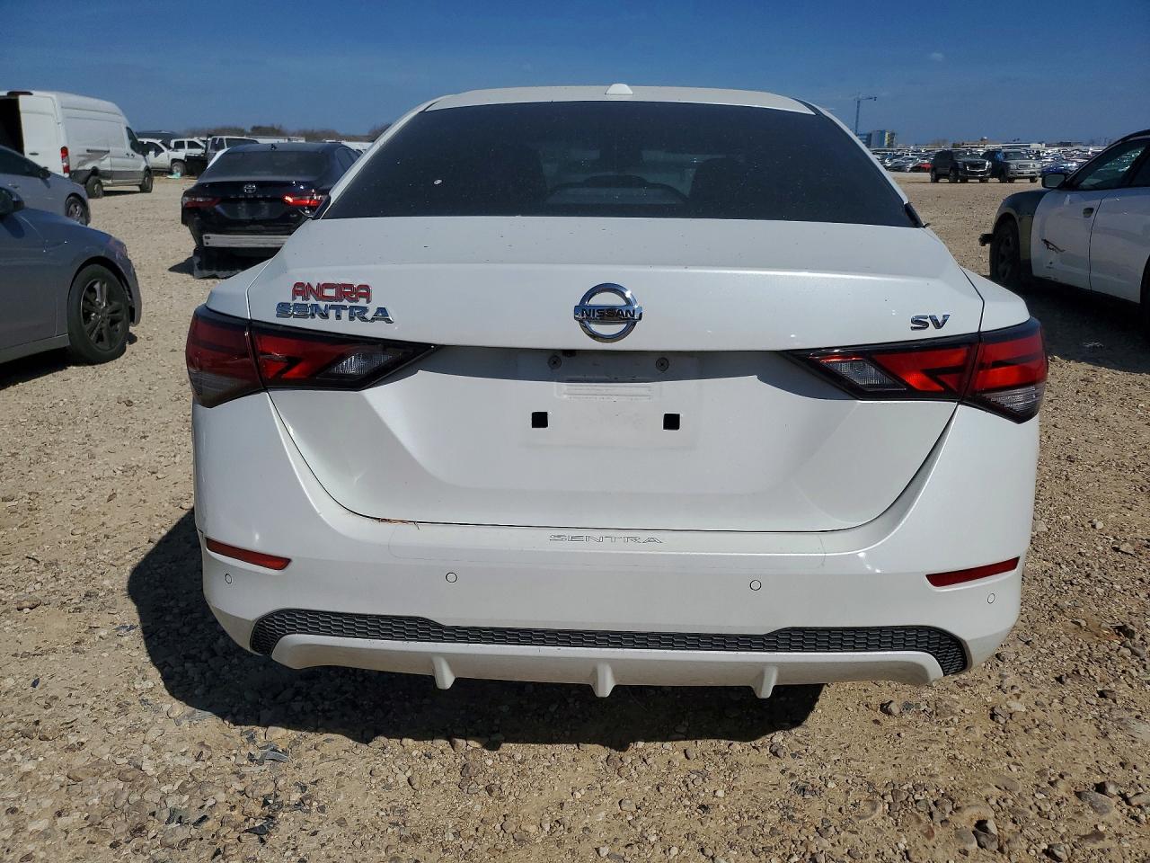 2022 NISSAN SENTRA SV photo 11