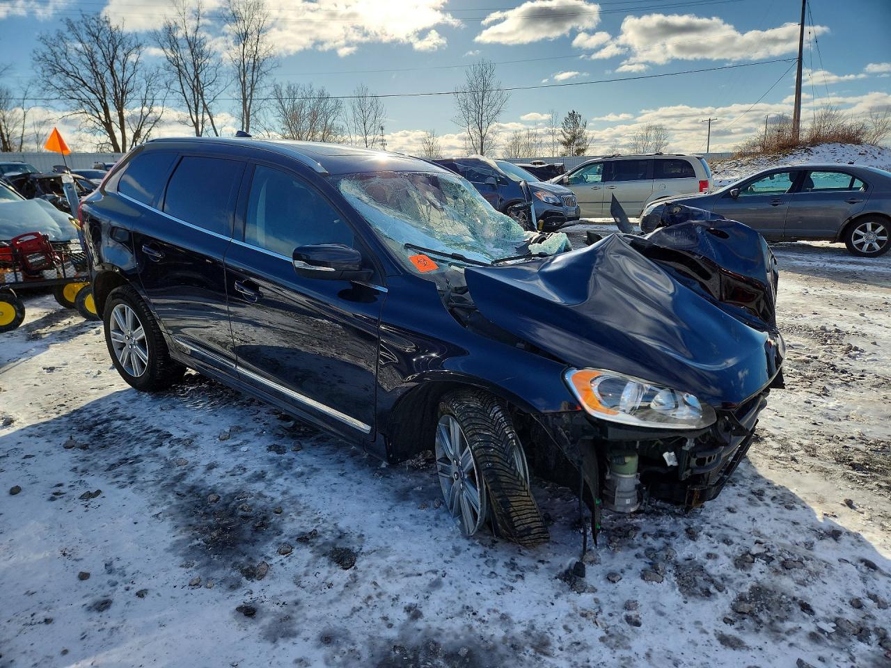 2017 VOLVO XC60 T5 INSCRIPTION photo 4