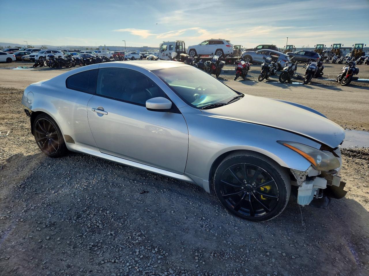2011 INFINITI G37 BASE photo 7