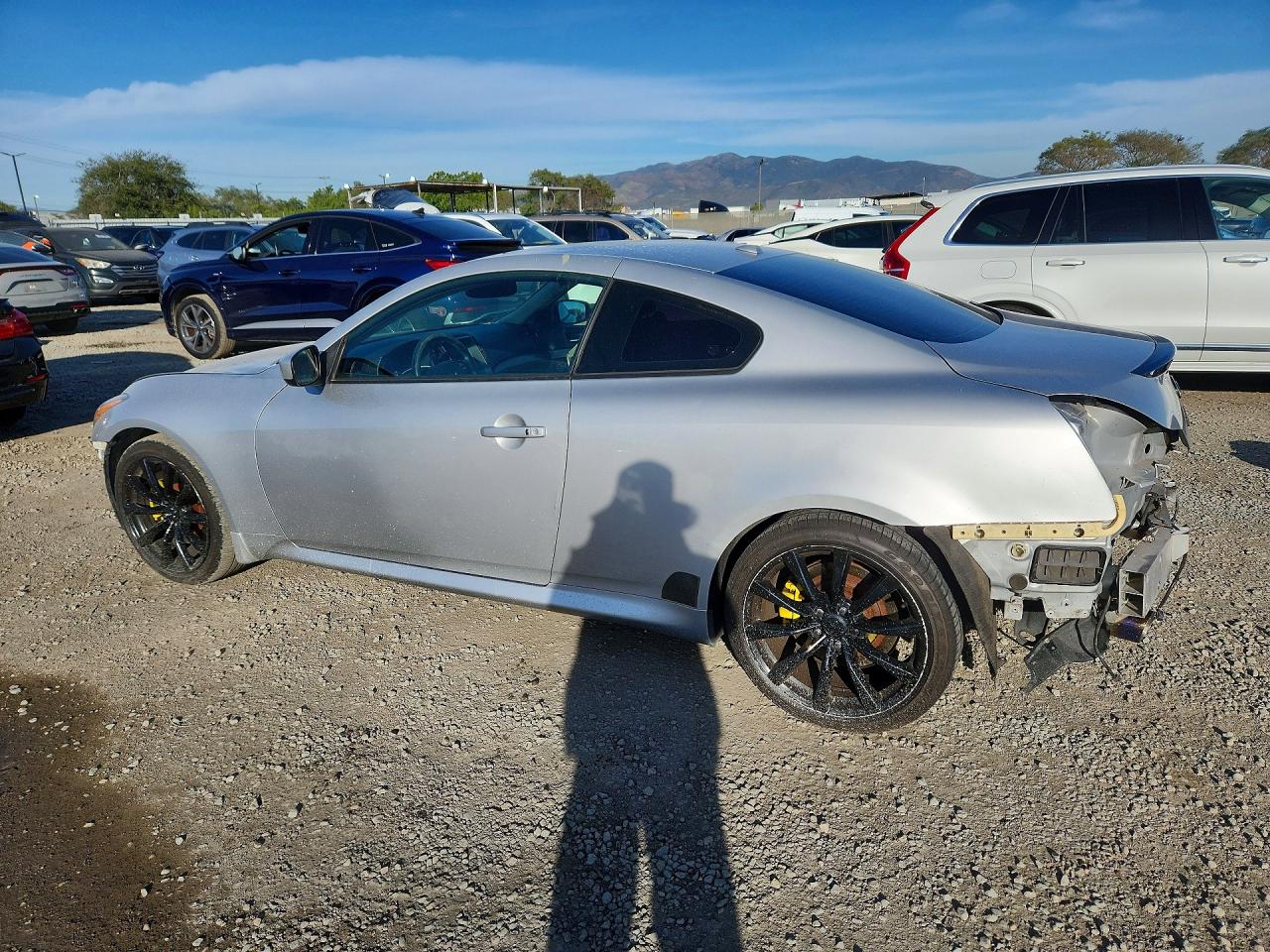 2011 INFINITI G37 BASE photo 3