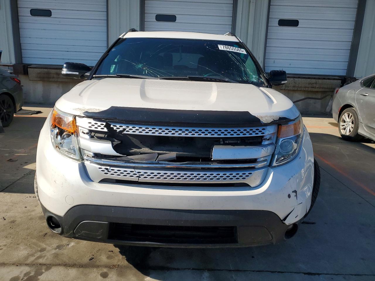 2015 FORD EXPLORER XLT photo 5