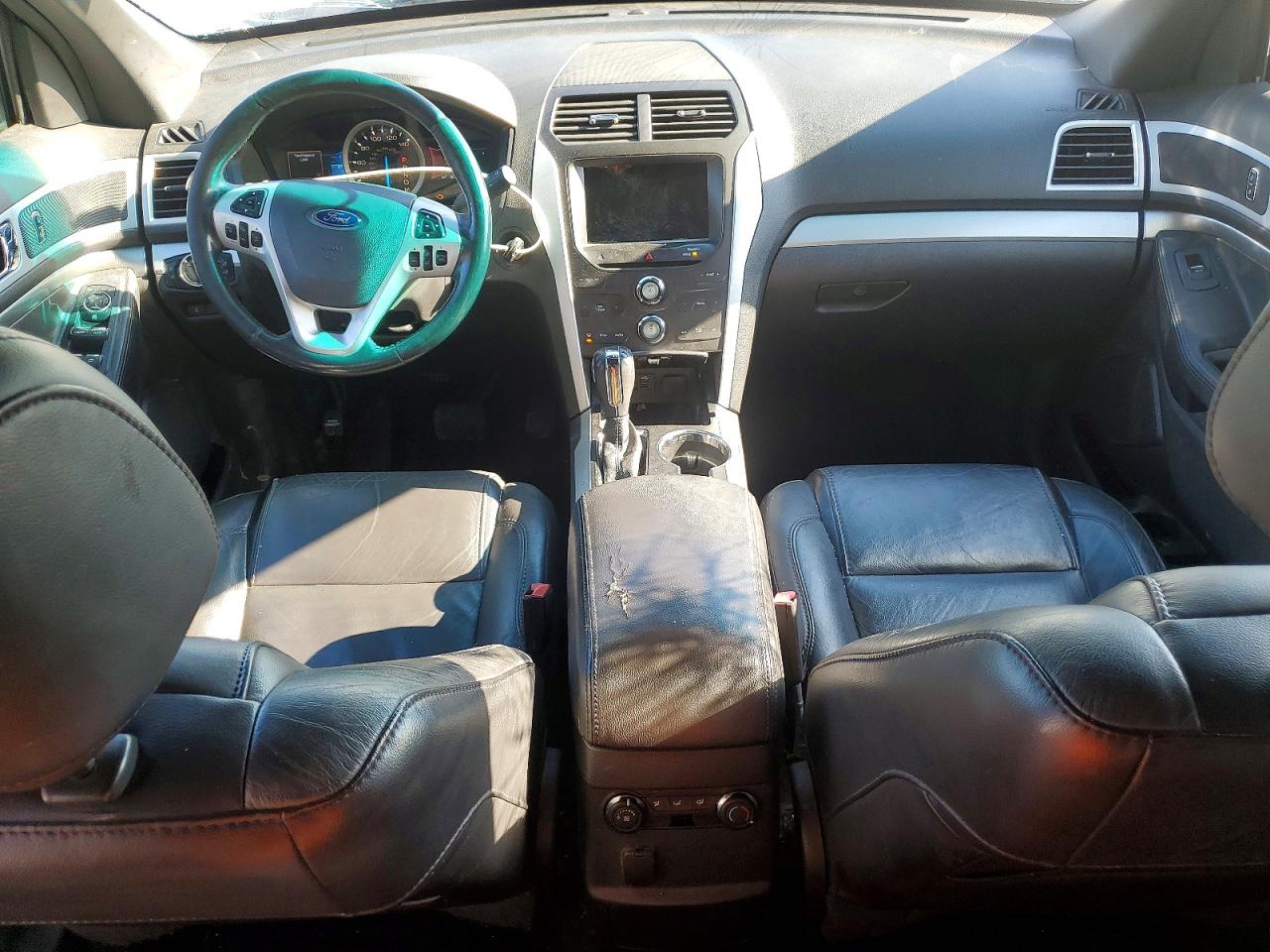 2015 FORD EXPLORER XLT photo 8
