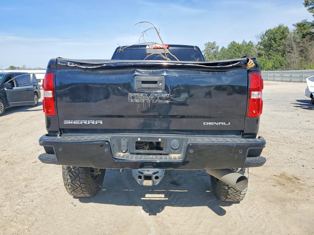 2019 GMC SIERRA photo 6