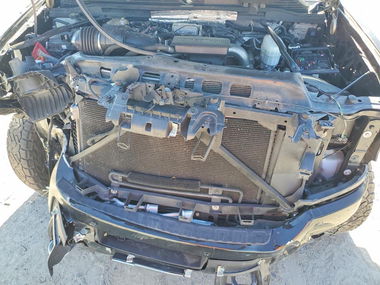 2019 GMC SIERRA photo 11