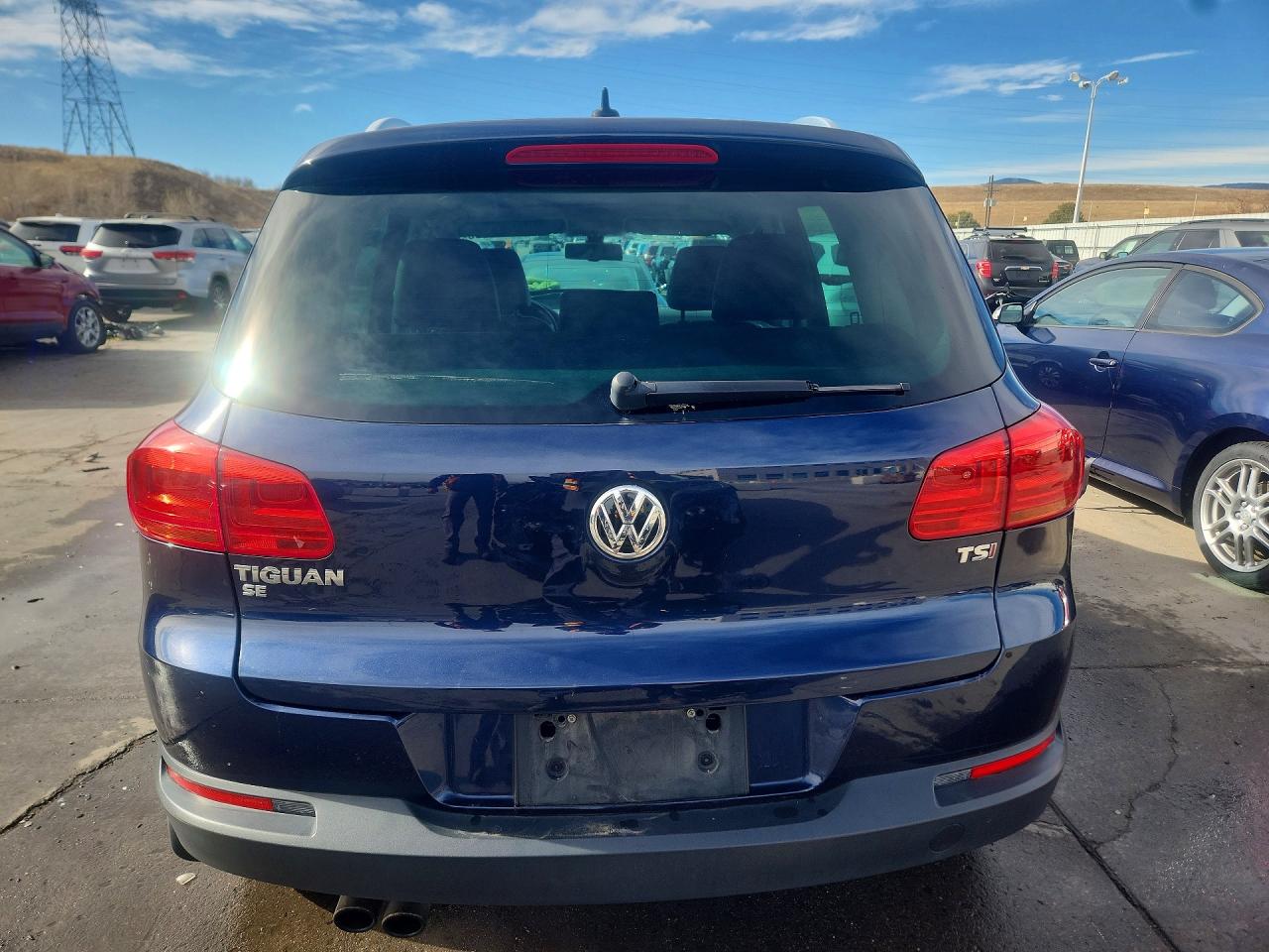 2016 VOLKSWAGEN TIGUAN S photo 16