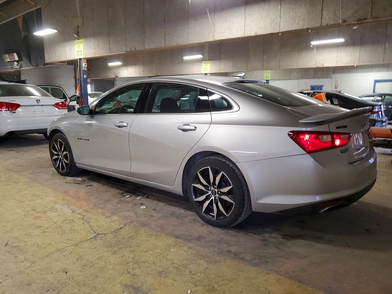 2020 CHEVROLET MALIBU RS photo 2