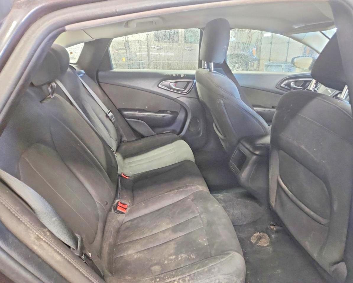 2015 CHRYSLER 200 LIMITED photo 19
